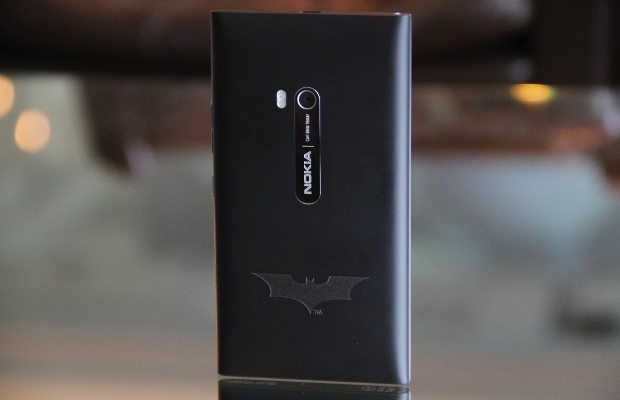 Nokia Lumia 800 Dark Knight Edition launched