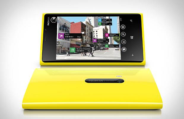 Nokia Lumia 820