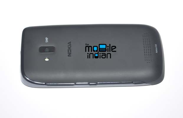 First look: Nokia Lumia 610