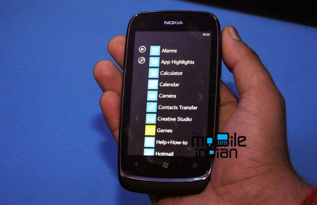 First look: Nokia Lumia 610