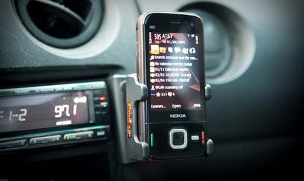 Double up your smartphone as car entertainment