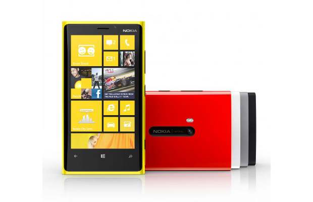 Nokia unveils Lumia 920, Lumia 820