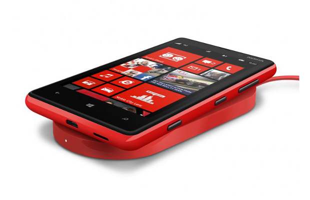 Nokia unveils Lumia 920, Lumia 820