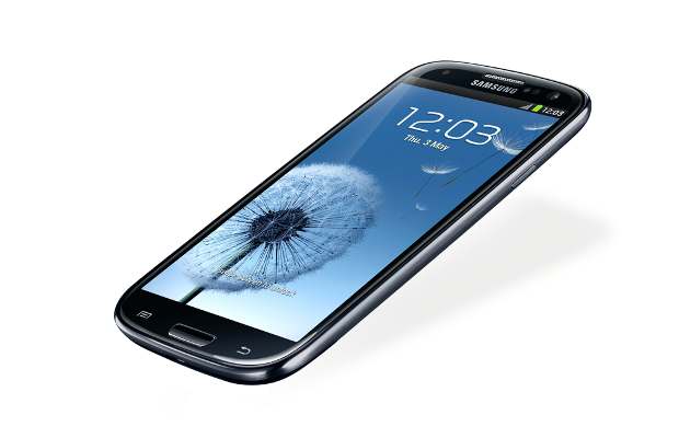 Apple iPhone 5 Vs Samsung Galaxy S III