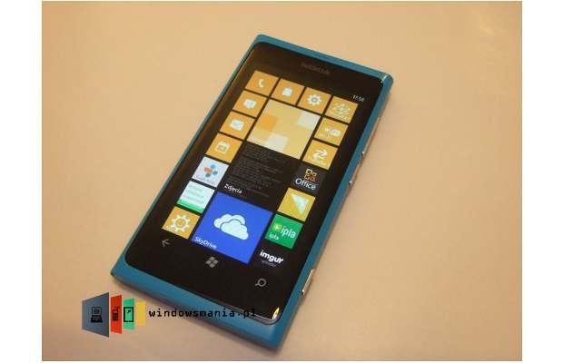 Images of Nokia Lumia 800