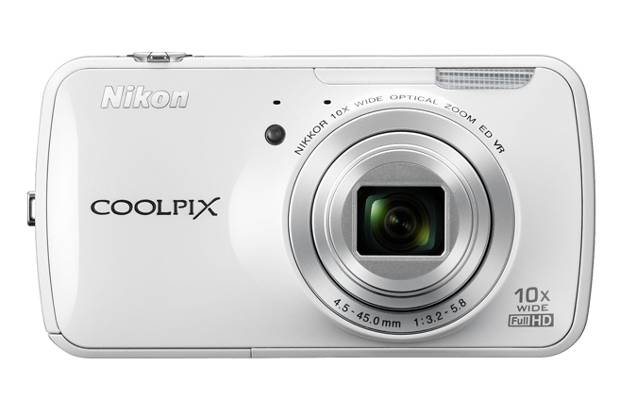 Samsung Galaxy camera vs Nikon Coolpix S800c