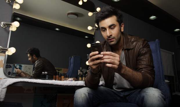 Ranbir Kapoor now a BlackBerry boy