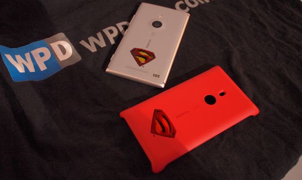 Nokia Lumia 925 Superman limited edition