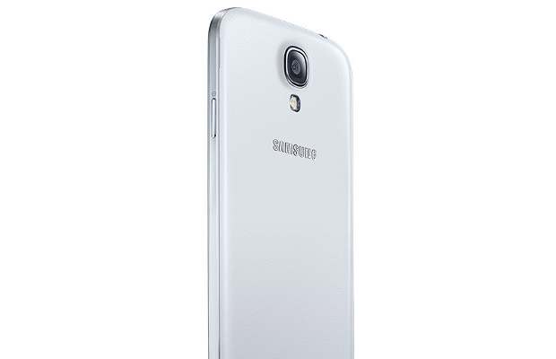 BlackBerry Q10 Vs Samsung Galaxy S4