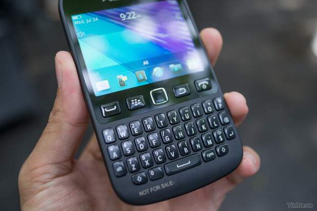 BlackBerry 9720