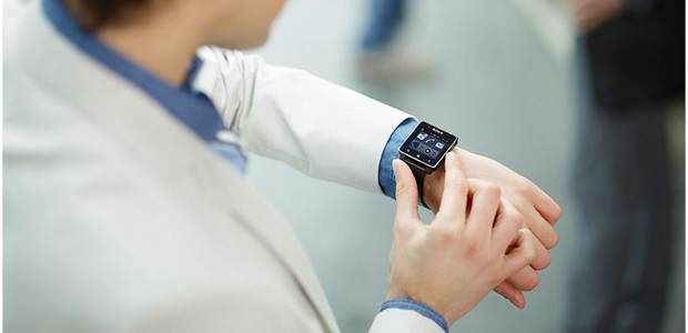 Samsung Galaxy Gear Vs Sony SmartWatch 2