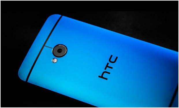 HTC One now available in metallic blue