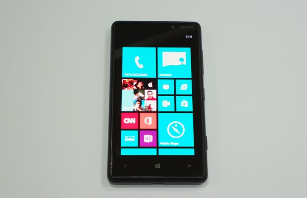 Nokia Lumia 820