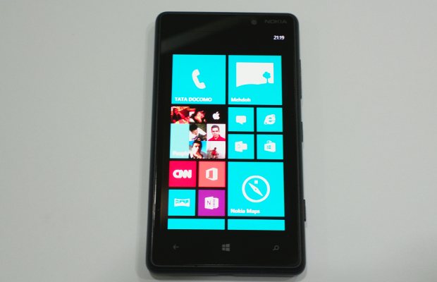 Nokia Lumia 820