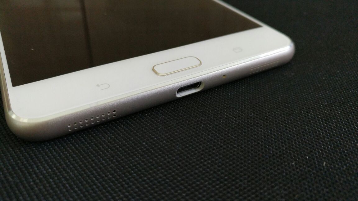 Asus Zenfone 3 Ultra Dual Speakers