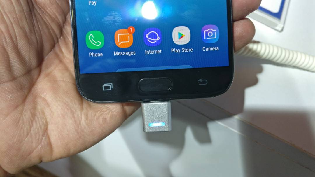 Samsung Galaxy J7 Pro