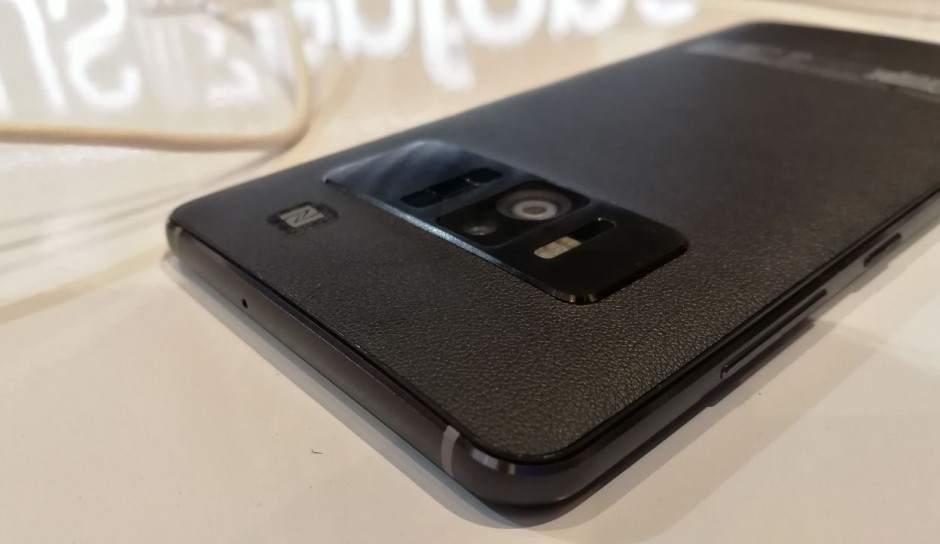 Asus Zenfone AR