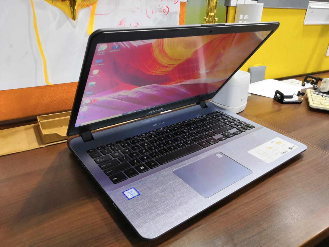 Asus Vivobook X507