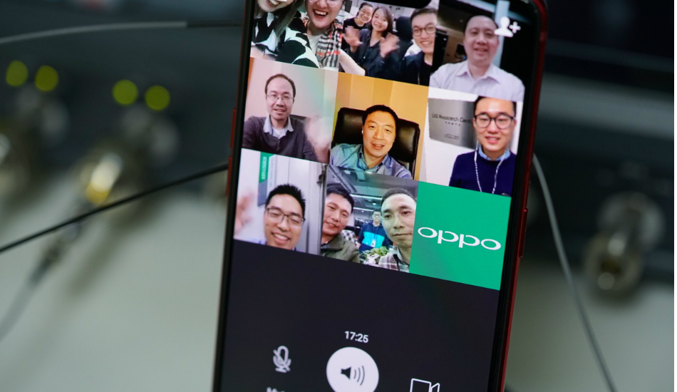 Oppo world's first 5G video call