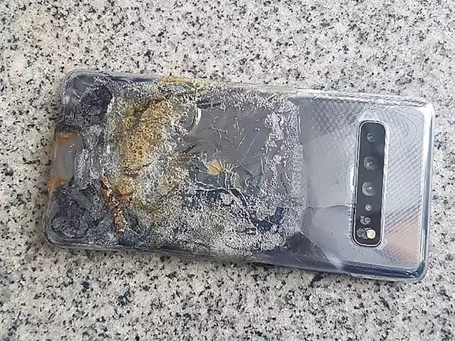 Samsung Galaxy S10 5G explodes