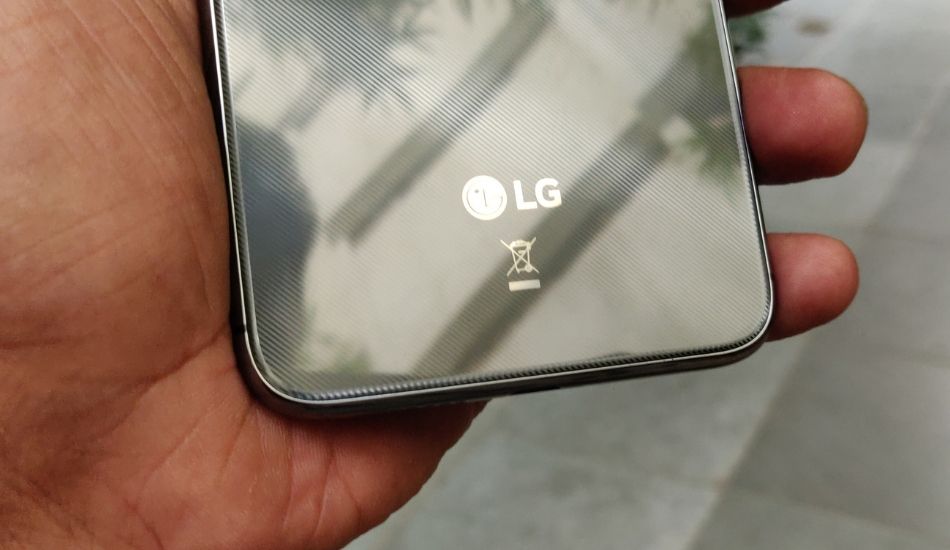 LG W30