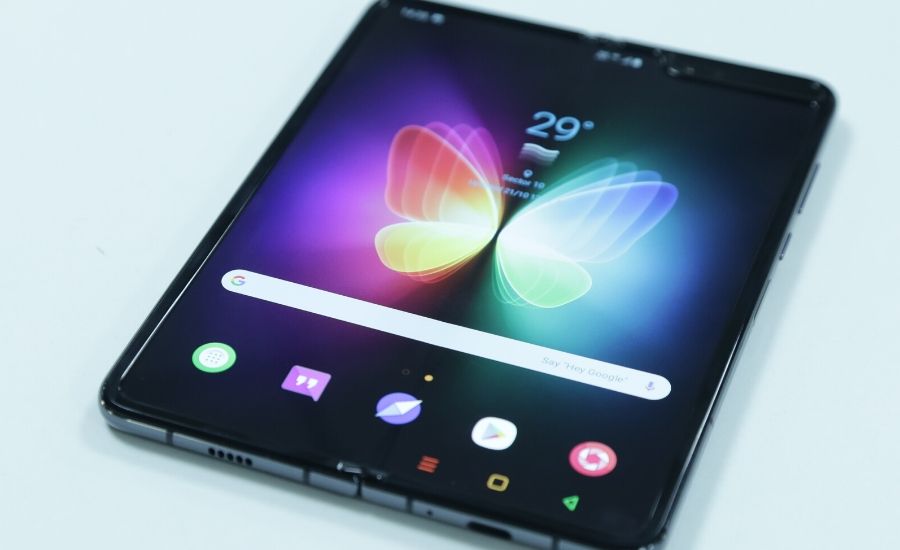 Galaxy Fold Peringkat: Lihat gambar baru 1"width =" 900" height =" 550