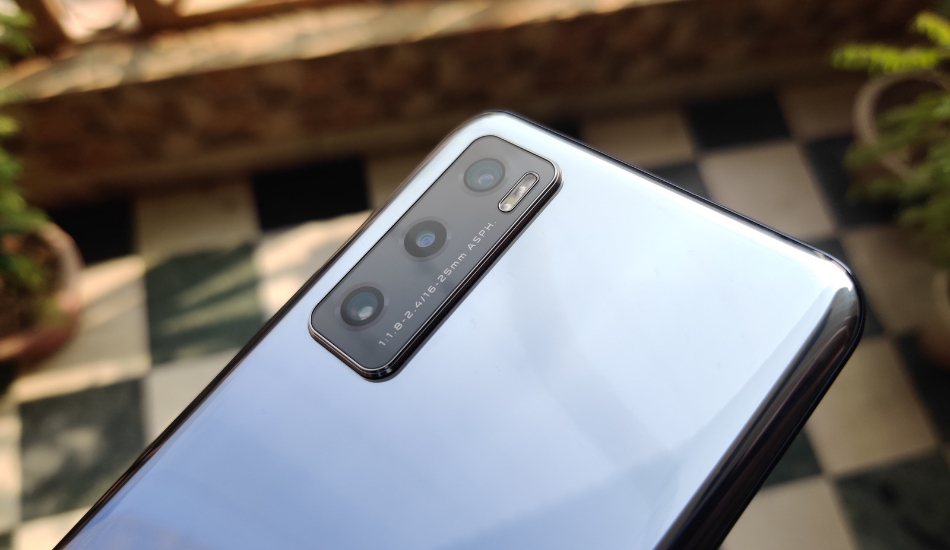 V20 se cameras