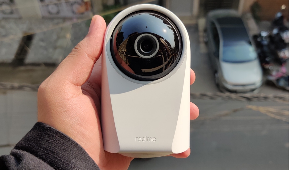 Realme SmartCam front