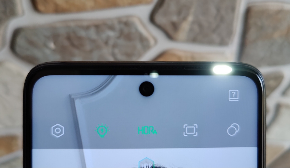 Infinix Note 10 front flash 