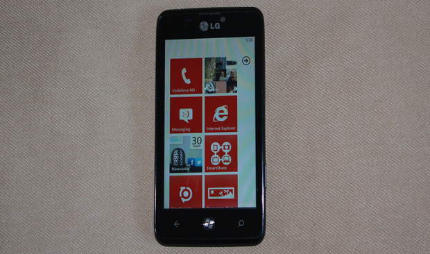 LG Fantasy with Windows Phone 7.5 surfaces