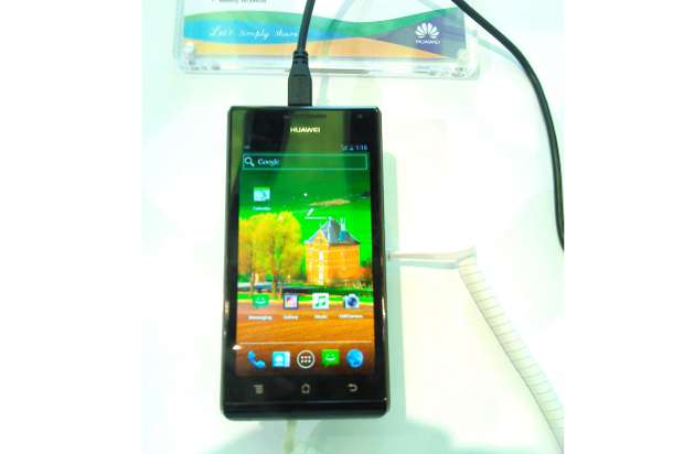 First Look: Huawei Ascend P1 smartphone