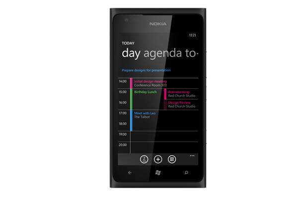 Nokia's first 4G phone - Lumia 900