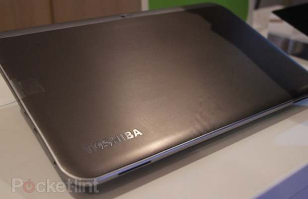 5715_2 Toshiba working on a massive 13.3 inch Android tablet
