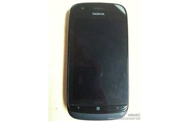 Image of Nokia Lumia 719 leaked