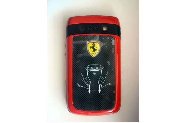 RIM BlackBerry Bold 9700 Ferrari Edition surfaces online