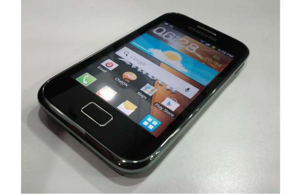 First look:Samsung Galaxy Ace Plus GT-S7500