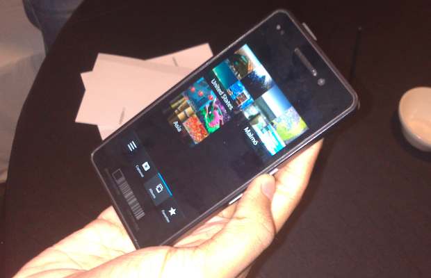 First look: BlackBerry OS 10 alpha device