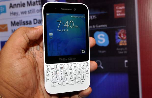 Mobile review: BlackBerry Q5