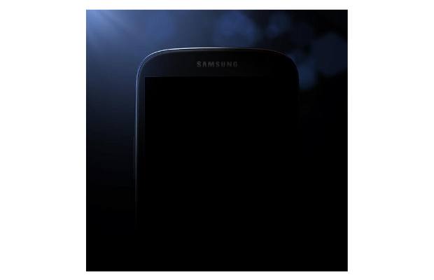 Samsung teases Galaxy S IV design over social network
