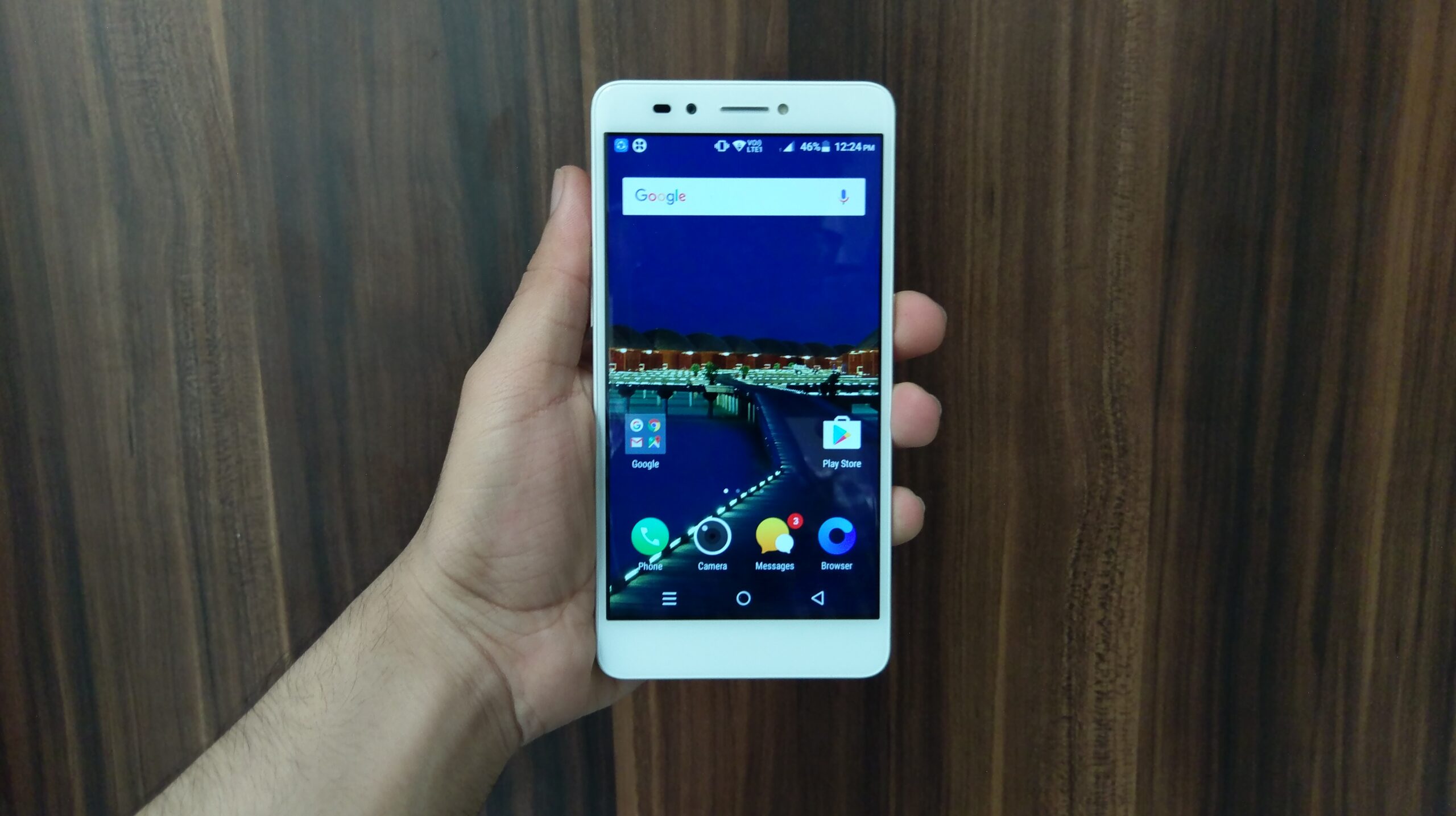 Lava Z25 in Pictures