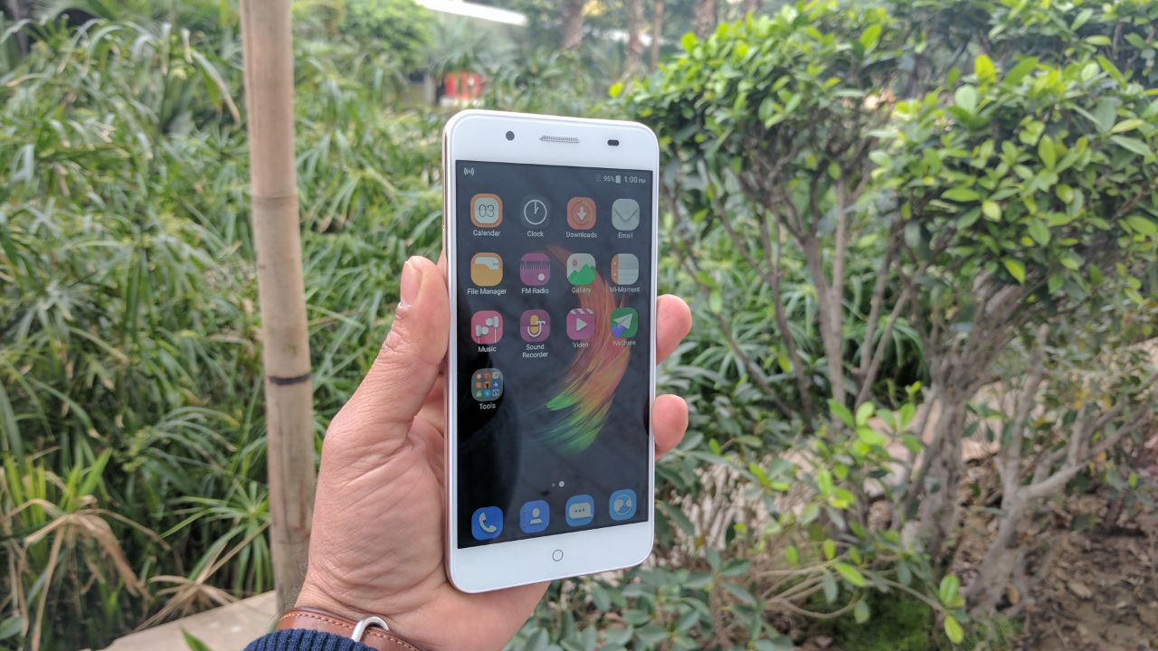 ZTE Blade A2 Plus Hands-On: Nothing Extraordinary