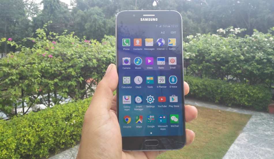 Samsung Galaxy A8 in pics