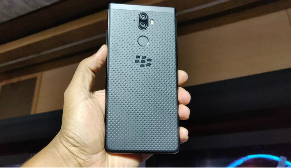 BlackBerry Evolve: A fruitless step toward impressing the smartphone crowd