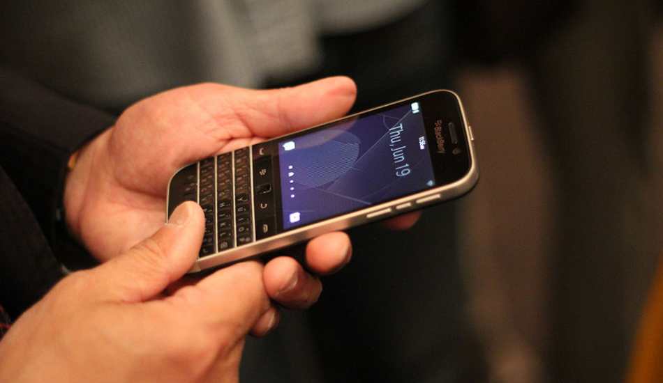 BlackBerry Passport & BlackBerry Classic smartphones revealed