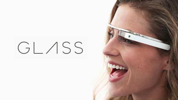 Facebook, Twitter makes social media connect with Google Glass