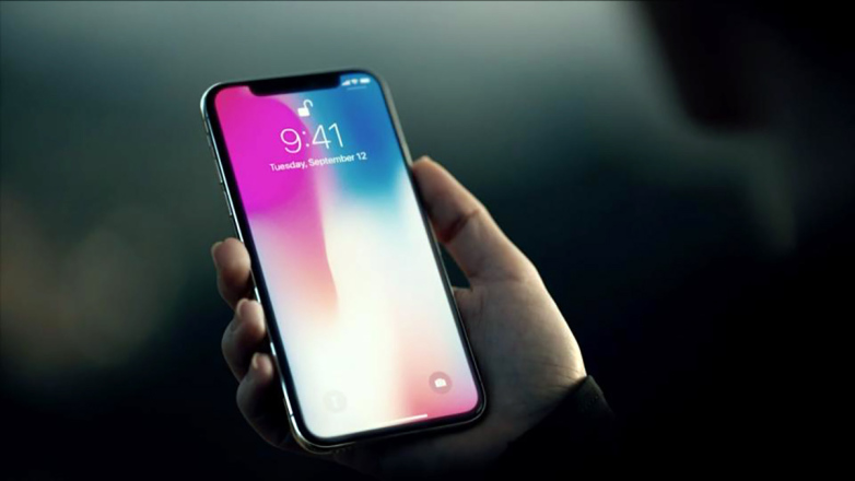 A man carrying 11 iPhone X caught at the Mumbai Airport