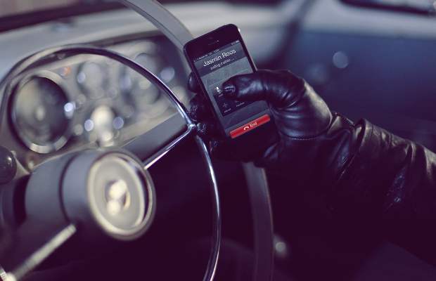 Mujjo launches capacitive leather gloves for touchscreen devices