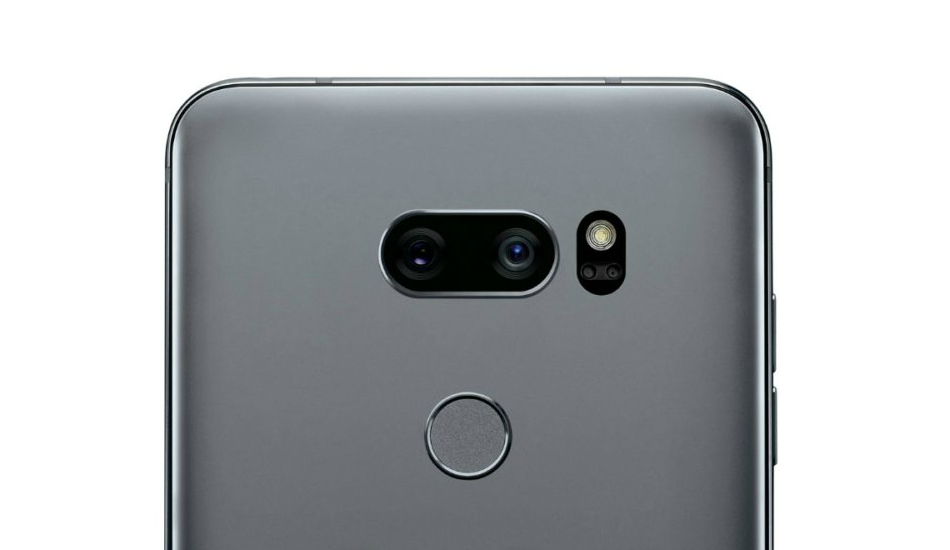 LG V35 ThinQ smiles for the camera for the first time