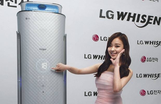LG's smartphone operated air conditioner