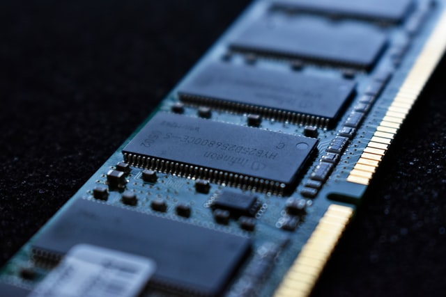 What is DRAM? Where it is used?